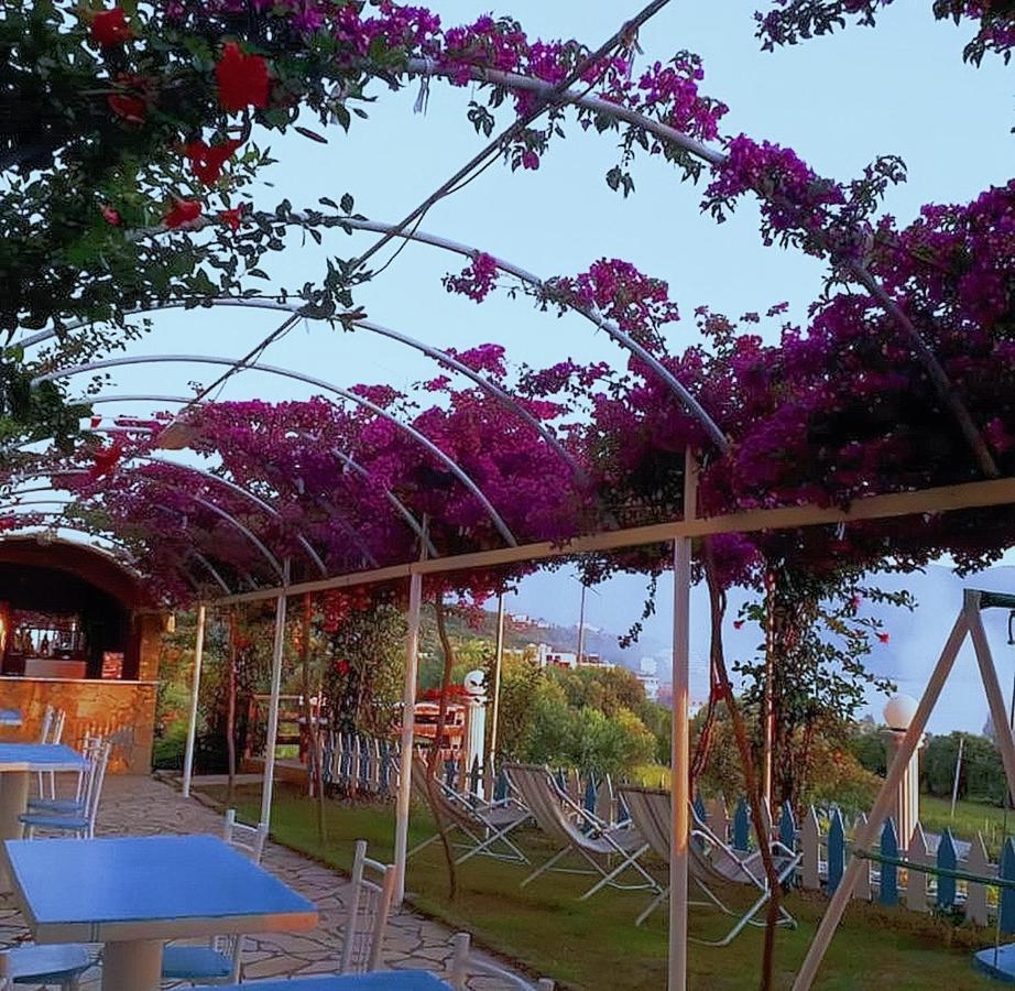 Hotel Sirena ราดฮีมือ ภายนอก รูปภาพ